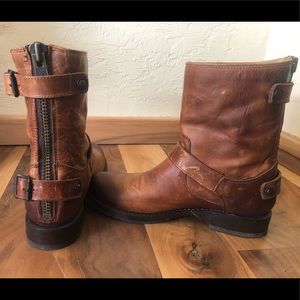 Frye Veronica back zip boots